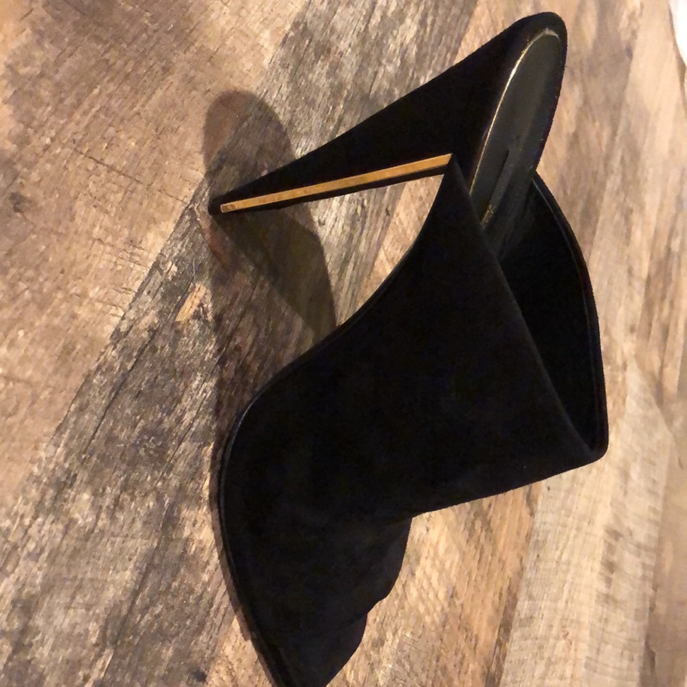 Luis Vuitton high heel suede open toe mule size 39 worn once